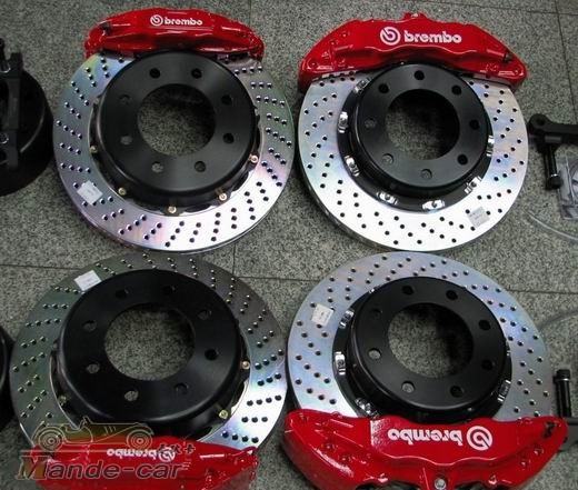 Brembo前后剎車(chē)實(shí)拍圖